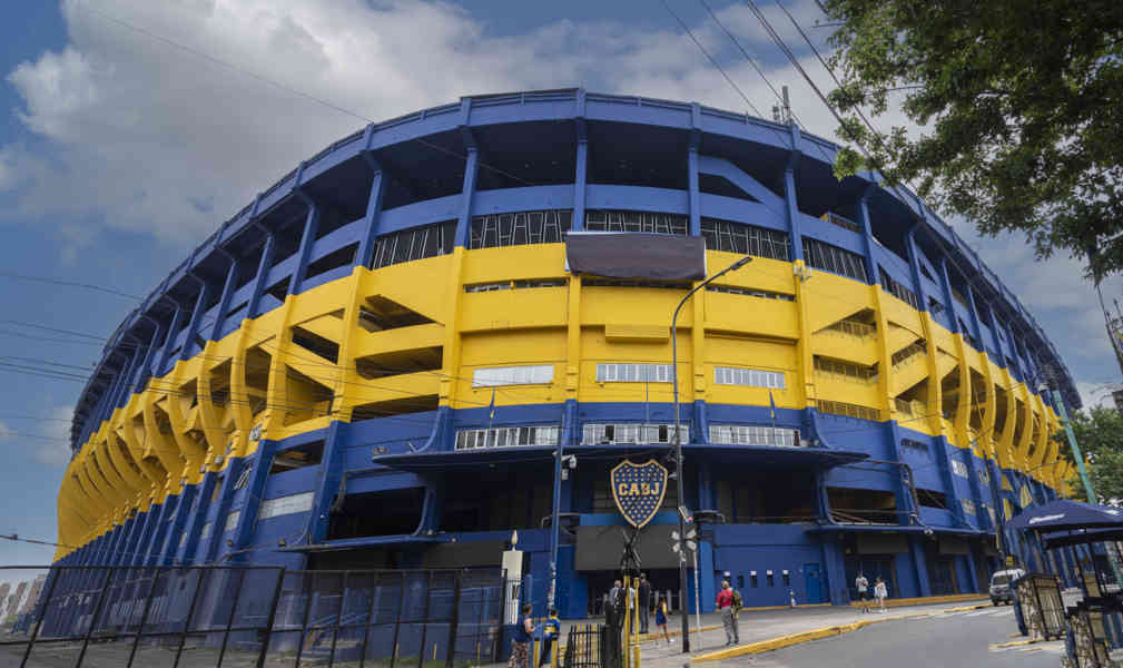 Argentina - Buenos Aires 061 - La Boca - estadio de fútbol del Boca Junior - la Bombonera.jpg